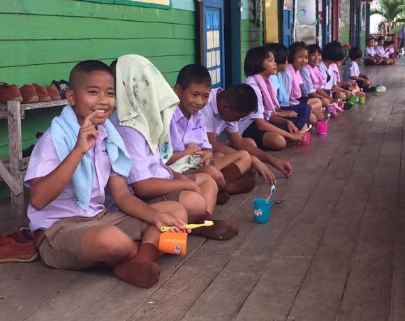 โครงการถอดบทเรียนเพื่อพัฒนาชุดเครื่องมือเสริมสร้างสุขภาวะด้วยกระบวนการพัฒนาคุณธรรมในโรงเรียนตามแนวทางของมูลนิธิยุวสถิรคุณ